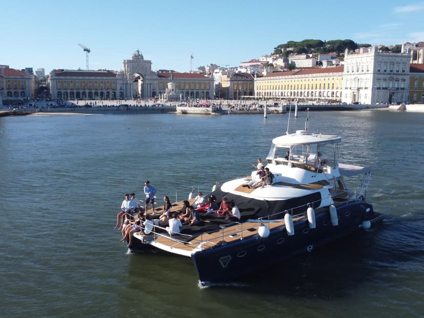 Oblivion Power Catamaran 